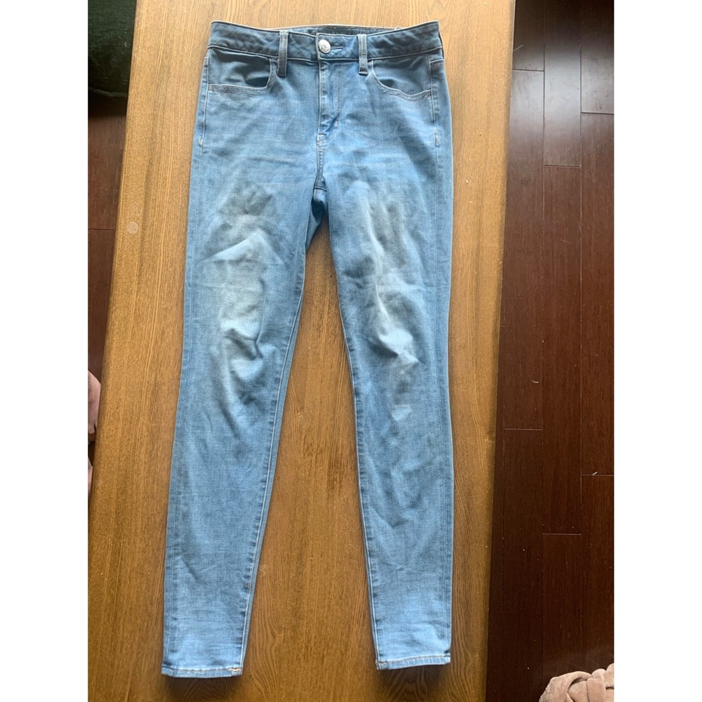 American Eagle Light Wash High Rise Jegging